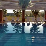 Sunway Playa Golf & 시체스