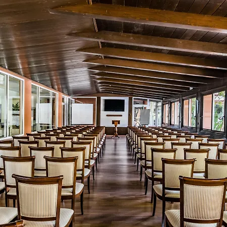 锡切斯桑威海滩高尔夫及spa酒店 酒店