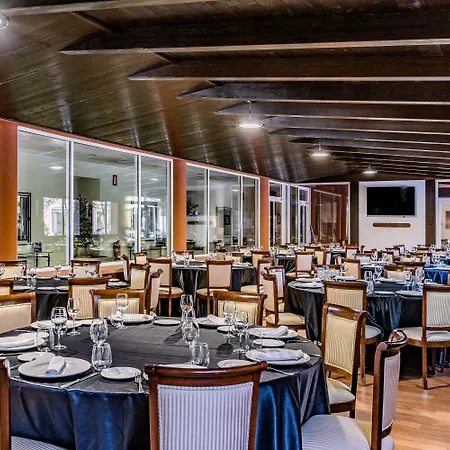 锡切斯桑威海滩高尔夫及spa酒店 酒店 4*