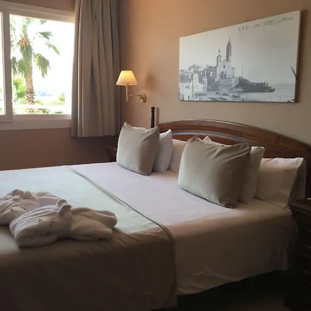 锡切斯桑威海滩高尔夫及spa酒店 4* 锡切斯